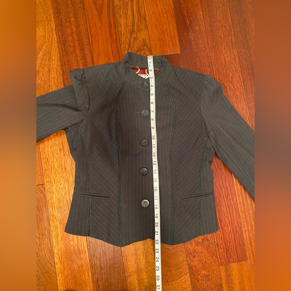Mandarin Collar Fitted Blazer US 4 - perfect for office - Picture 7 of 8